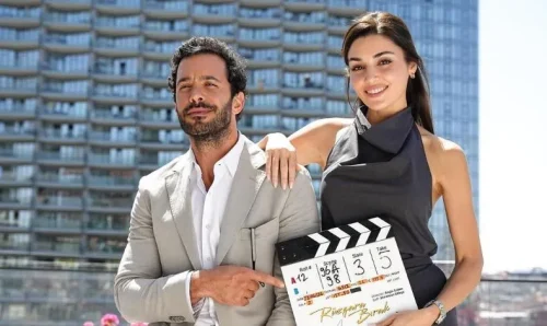 Ruzgara Birak Hande Erçel and Barış Arduç